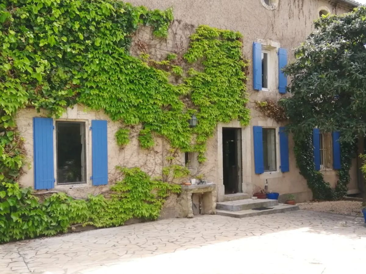 Volets sur mesure dans l'Hérault - Expert Menuiserie